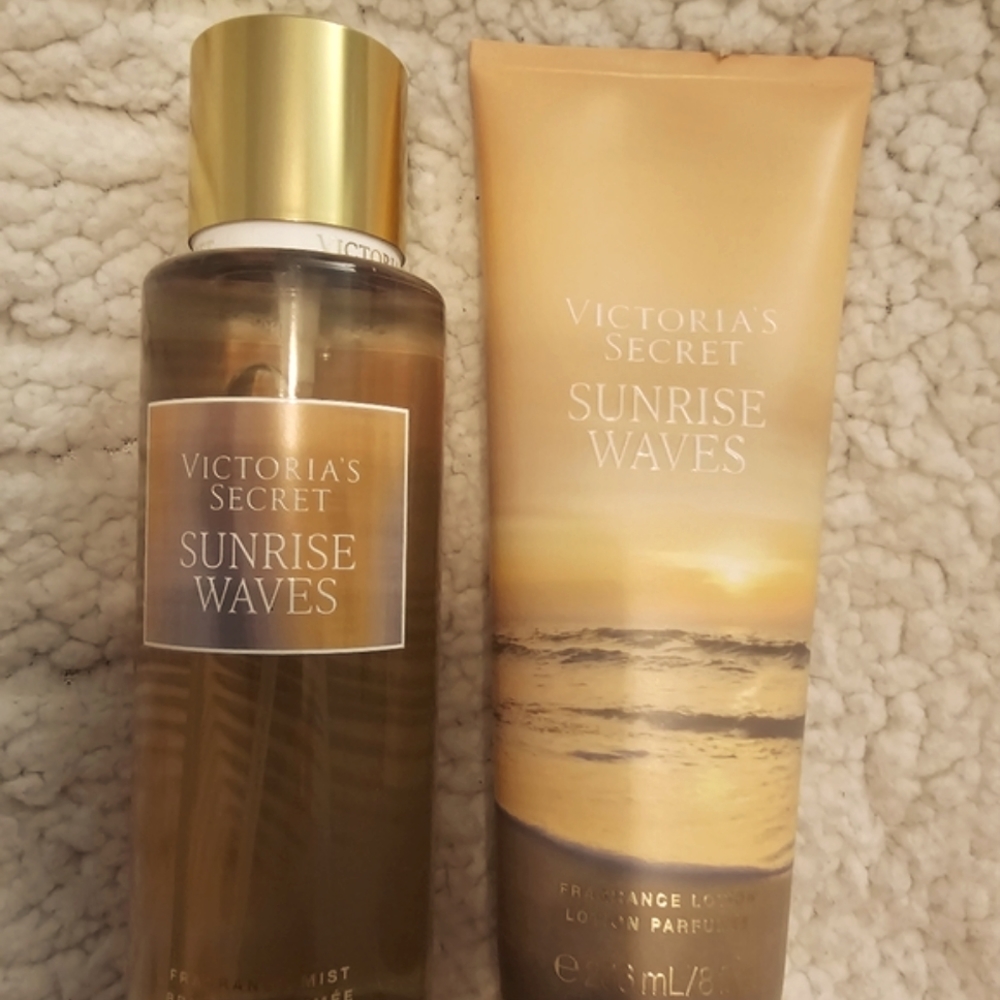Victoria's Secret Sunrise Waves mist and lotion set.